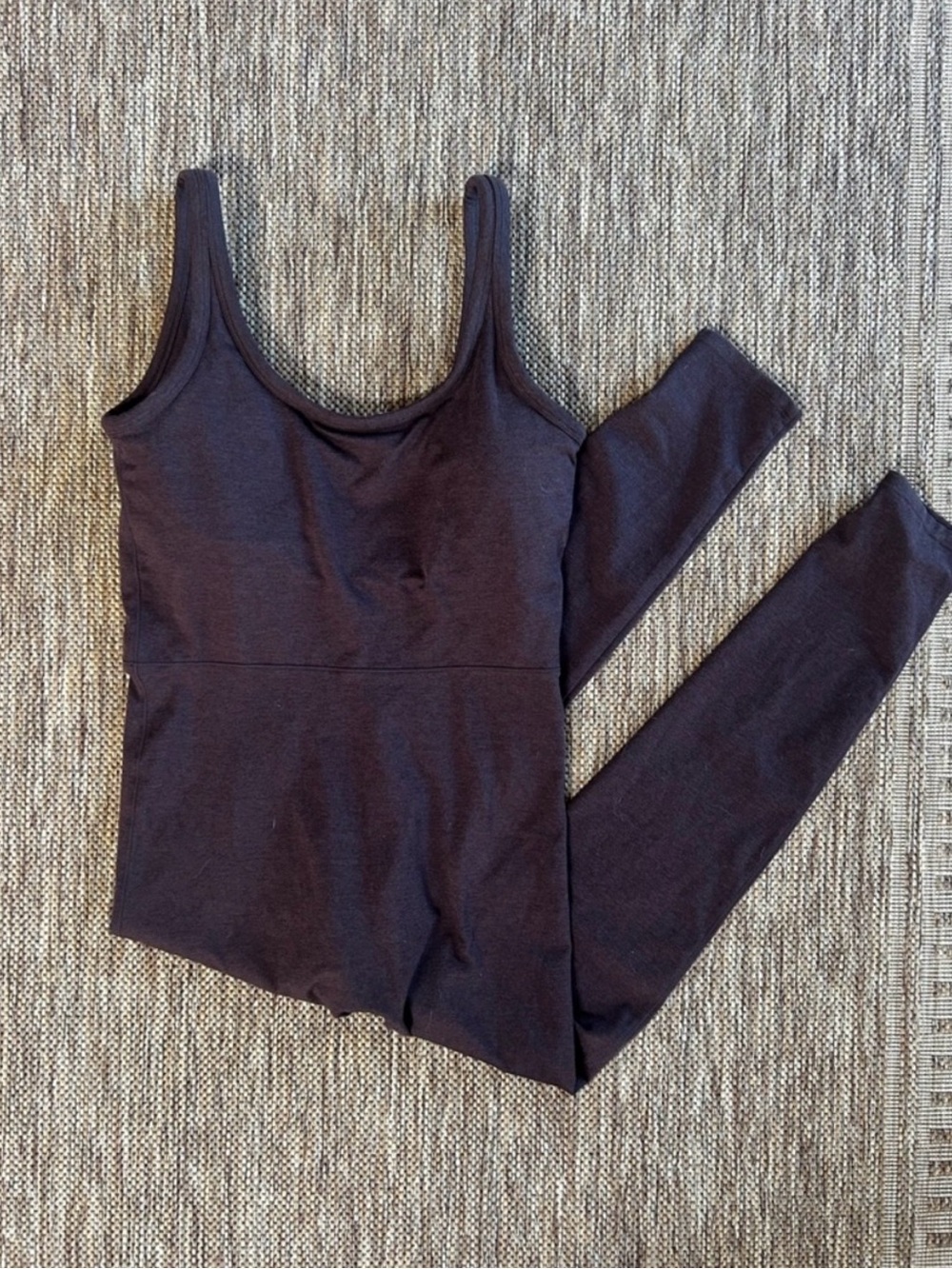Vuori halo essentials jumpsuit in brown size large